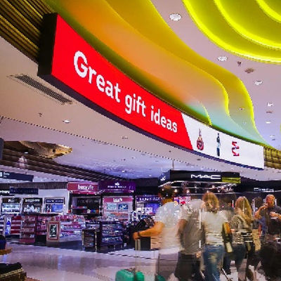 จอแสดงผล LED โค้ง P1.8 ในร่ม 240 × 120 มม. พร้อมอัตราการรีเฟรชสูง 3840Hz